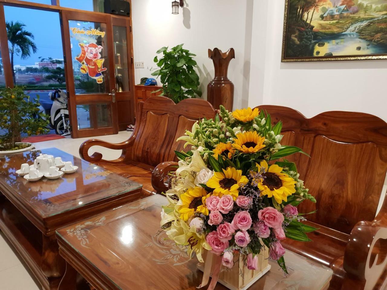 Lotus Homestay Tuy Hoa Exteriör bild